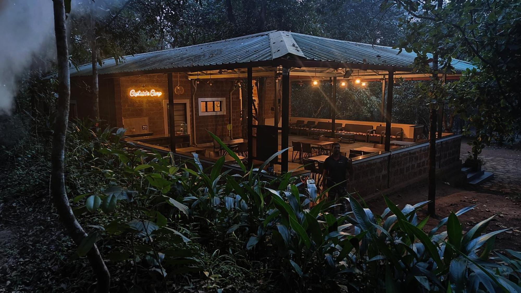 Captain'S Camp Sirsi Exterior foto